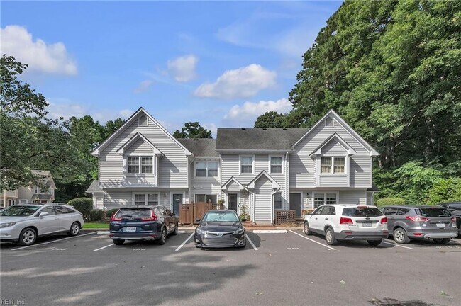 Primary Photo - 404 Camberley Way