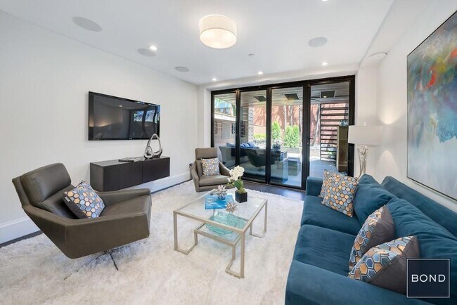 Building Photo - TURN KEY HARLEM TOWNHOUSE FOR RENT