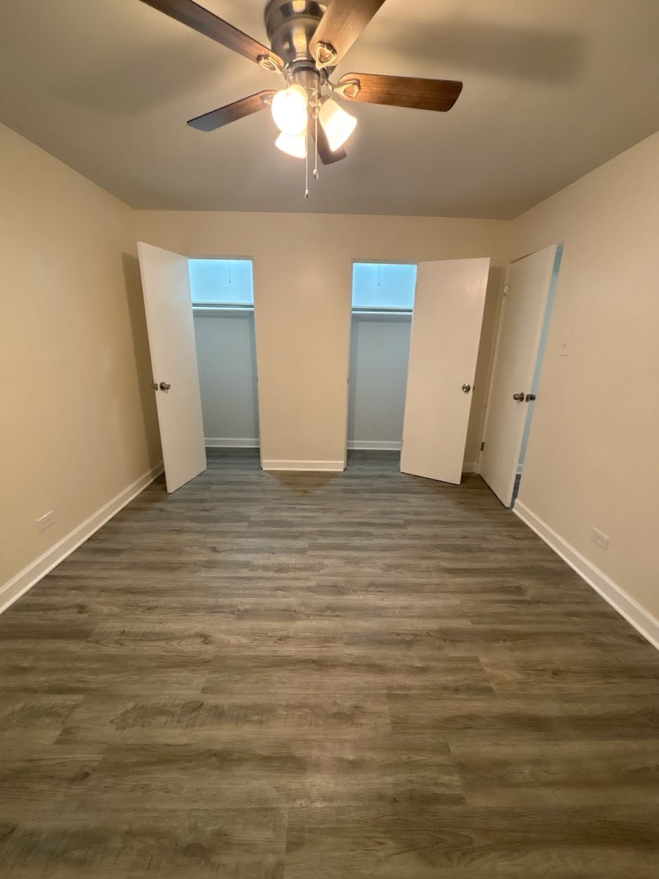 Building Photo - 14605 Des Plaines St
