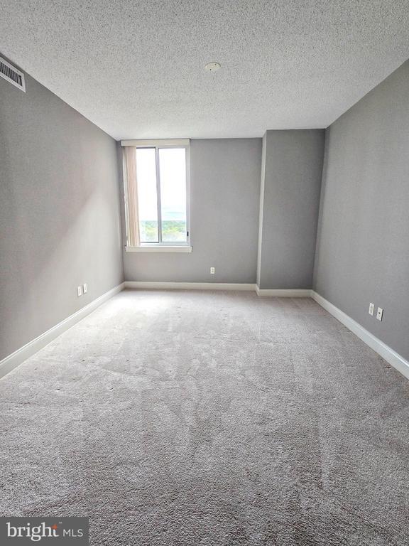 Building Photo - 1020 N Highland St