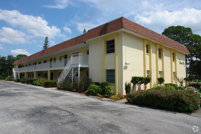 Primary Photo - 275 N Shade Ave