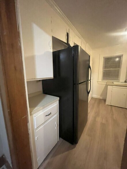 Building Photo - 16 Chatfield St