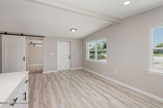 Building Photo - 2626 Sarno Rd