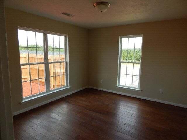 Building Photo - 212 Bobwhite Dr