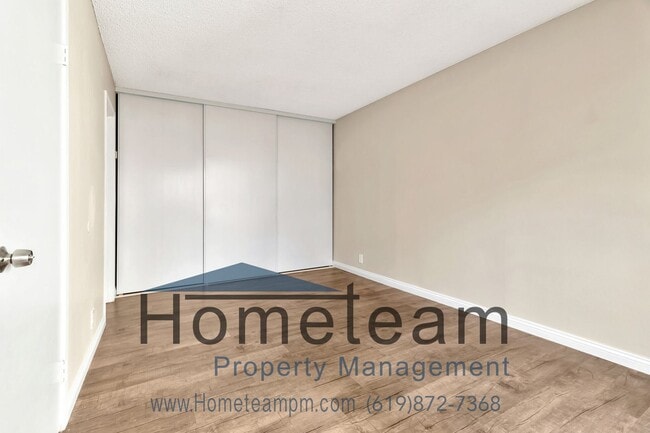 Building Photo - 2 BR / 1.5 BA 886 Sq ft. Spring Valley/ Paradise Hills