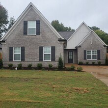 Building Photo - 6183 Clover Ct