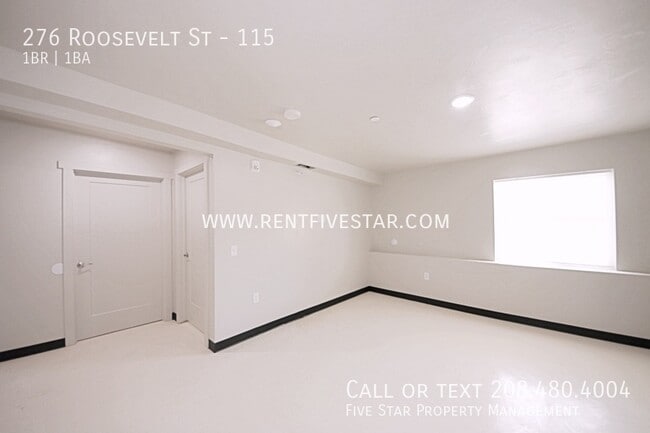 Building Photo - 276 Roosevelt St