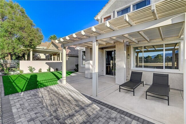 Building Photo - 1317 Fox Acres Dr