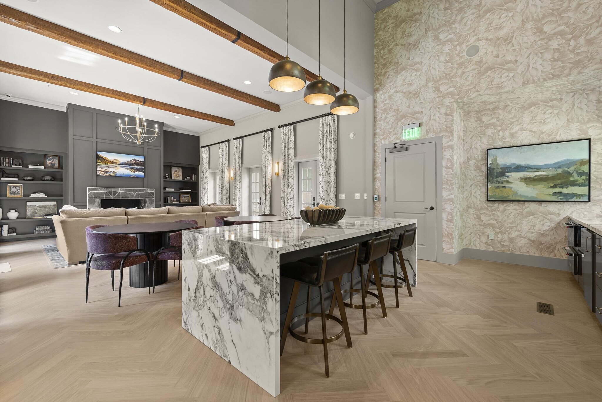 Building Photo - 2420 Peachtree Rd NW