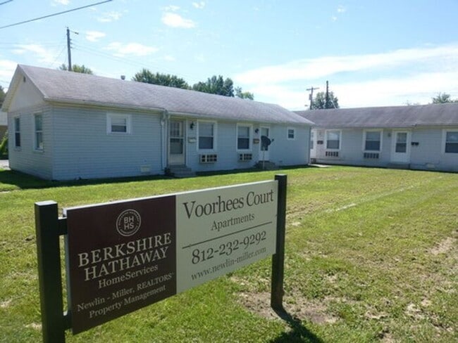 Building Photo - 2 Bedroom Apartment