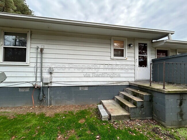 Building Photo - 116 Loch Ln Dr