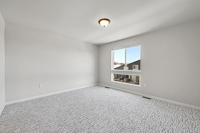 Building Photo - $2,650 - 4 bed, 3.5 bath updated home in C...