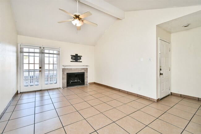 Building Photo - 10211 Sugar Branch Dr