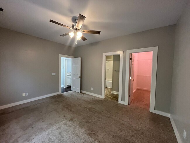 Building Photo - 2320 Wrightsville Ave