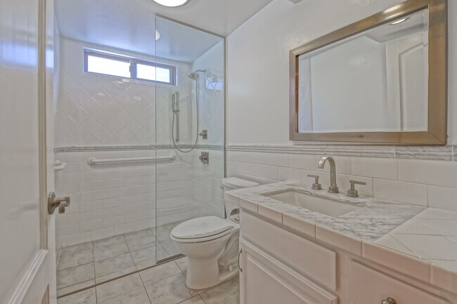 Building Photo - BRIGHT & AIRY, REAR-UNIT TOWNHOUSE W/ SPACIOUS PATIO, BALCONY & HUGE 2-CAR GARAGE IN GATED COMMUN...