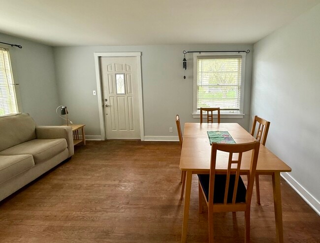 Building Photo - 8 N Harrison St