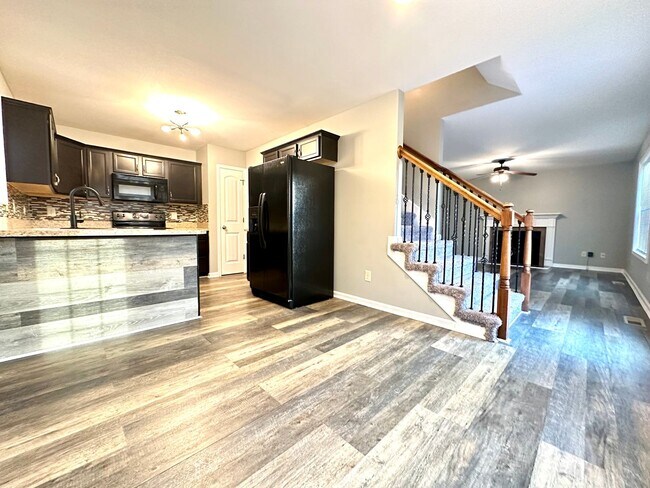Building Photo - Move-In Special Available! Beautiful Singl...