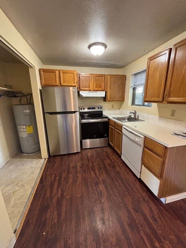 Building Photo - 4166 SW 170th Ave