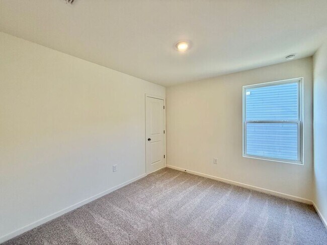 Building Photo - 199 Bedstone Wy