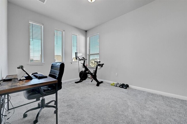 Building Photo - 5309a Baythorne Dr