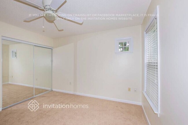 Building Photo - 9220 Meadowmont View Dr