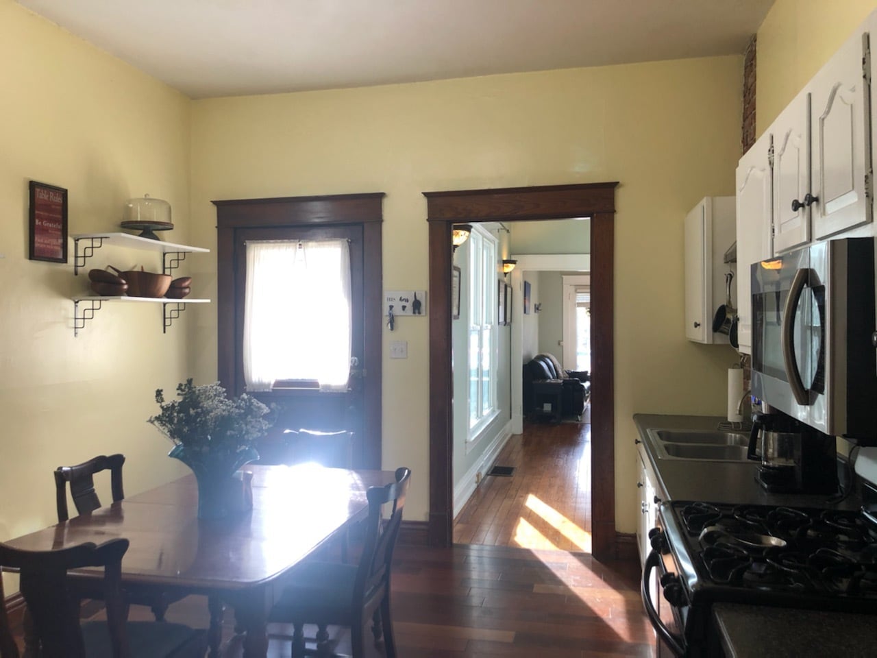 Kitchen - 1819 Deerwood Ave