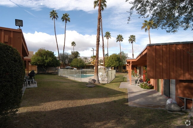 Primary Photo - Tiki Gardens