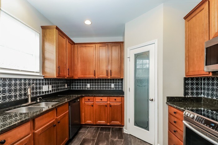 Building Photo - 2436 Sonoma Valley Dr