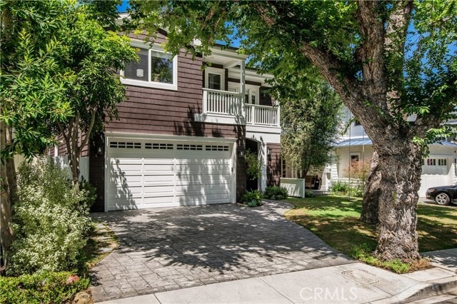 Building Photo - 2809 N Poinsettia Ave