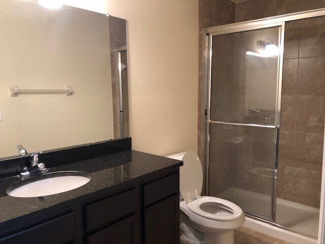 Master Bath - Walk In Shower - 407 Belle Montclair Loop