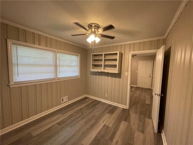 Building Photo - 3043 Glendale Ct