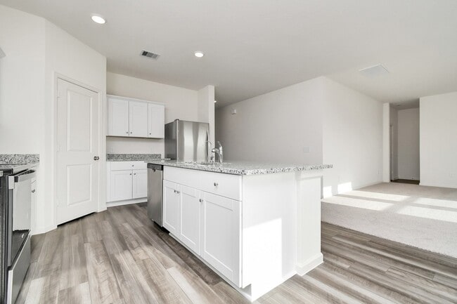 Building Photo - 5902 Bright Keel Dr