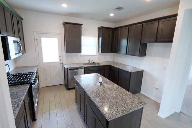 Building Photo - 5719 Tabula Rasa Dr