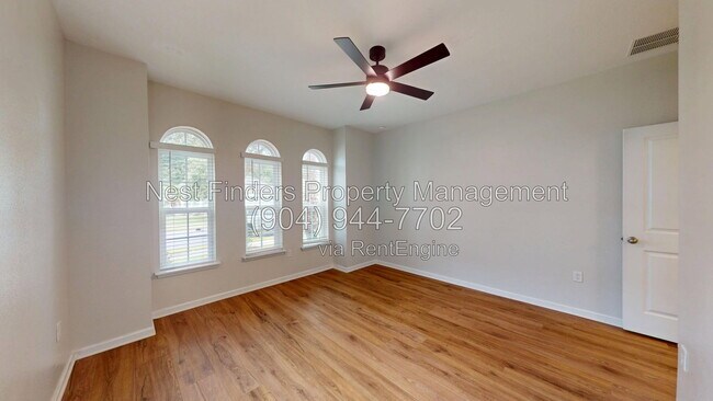 Building Photo - 2704 Daylily Ln