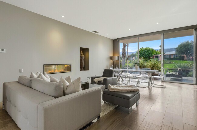 Building Photo - 47125 El Menara Cir