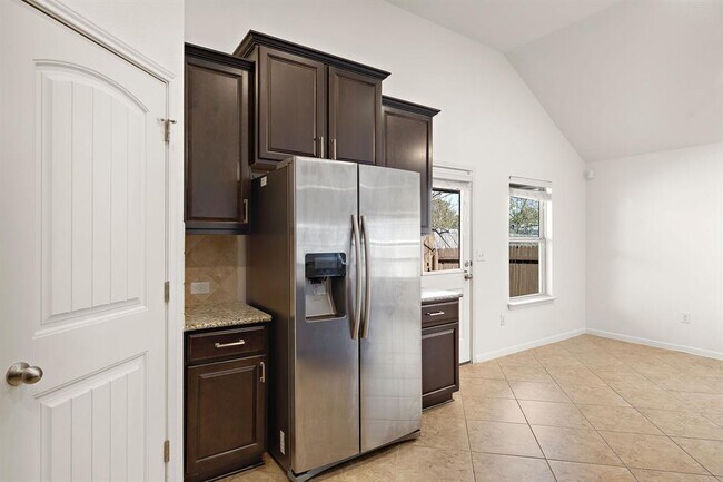 Building Photo - 2008 Gabrielles Way