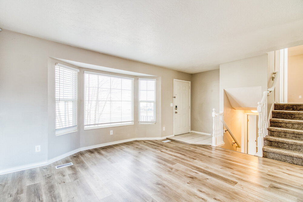 Building Photo - 3988 Burningham Dr