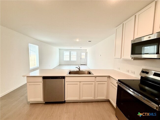 Building Photo - 413 Moscato Rd