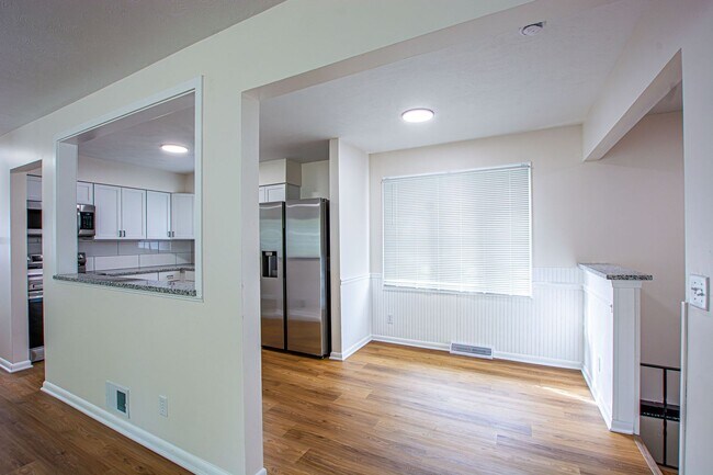 Building Photo - 3 Bedroom / 2 Bath Home with Finished Basm...