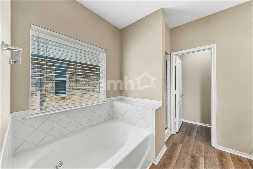 Building Photo - 5717 Eagle Mountain Dr