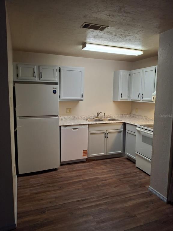 Building Photo - 2506 NW 59th Ave