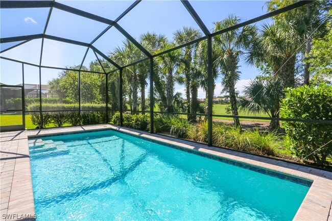 Building Photo - 9716 Everglades Dr