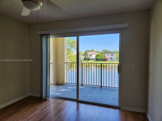 Building Photo - 4180 San Marino Blvd