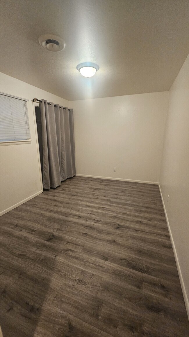 Building Photo - 2375 North Ave