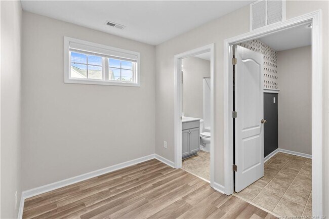 Building Photo - 120 Chatfield Dr.