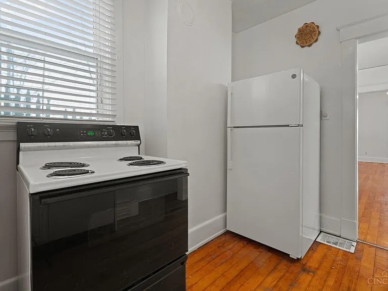 Building Photo - 2855 Marshall Ave