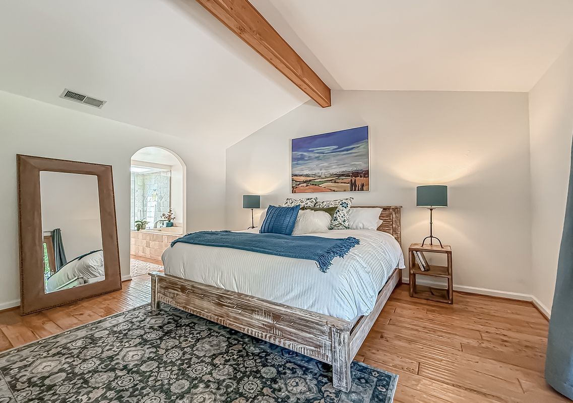 Building Photo - 2350 Leeward Cir