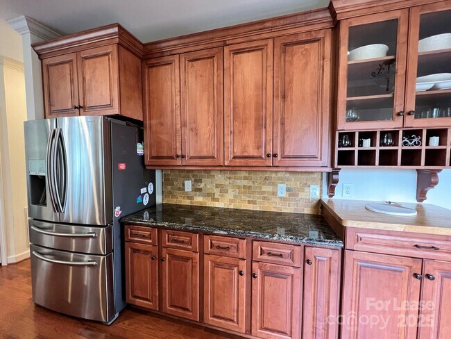 Building Photo - 1140 Torrence Cir