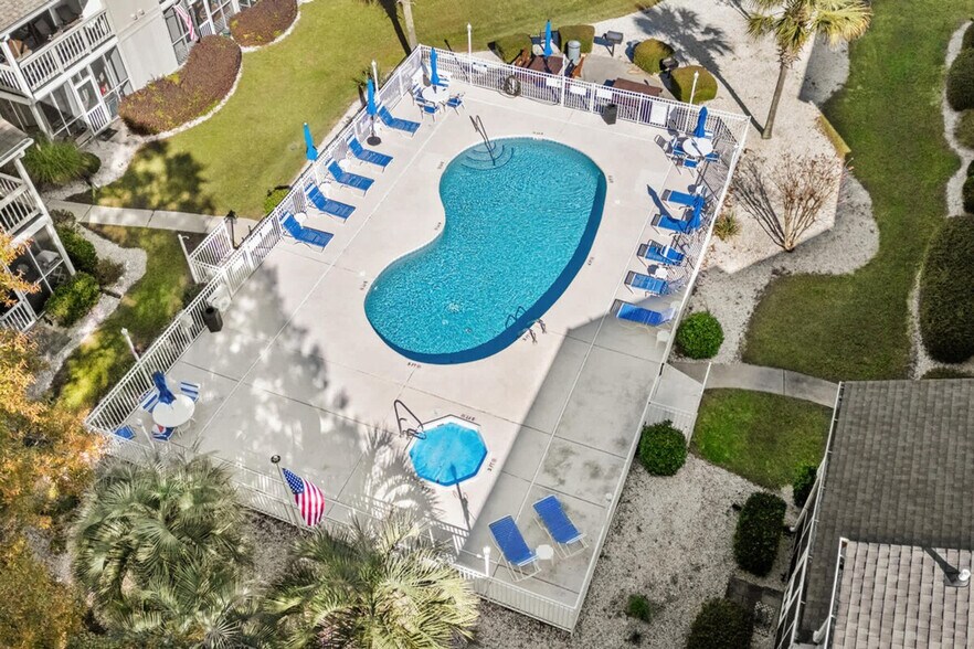 Building Photo - 1908 Hwy 17 S