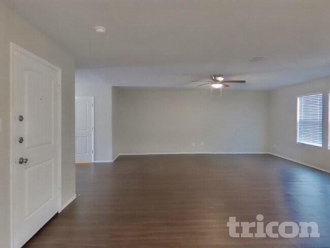 Building Photo - 5632 McClelland St